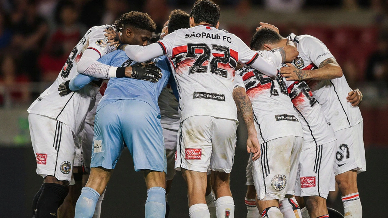 São Paulo eliminado da Copa Libertadores 2025 e caminhos dos semifinalistas